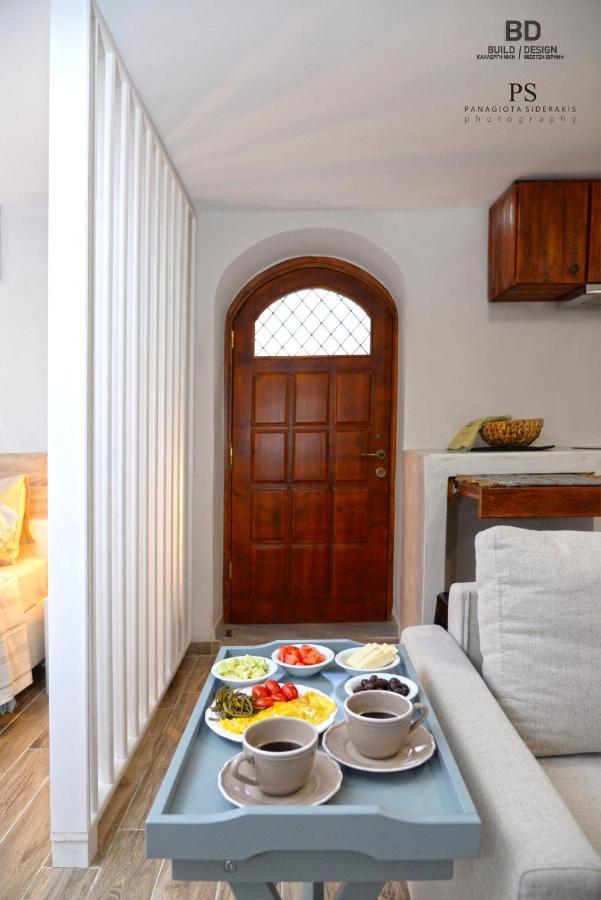 Pyrgos Houses And Restaurant Avgonima ภายนอก รูปภาพ