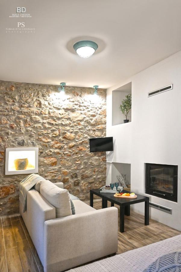 Pyrgos Houses And Restaurant Avgonima ภายนอก รูปภาพ