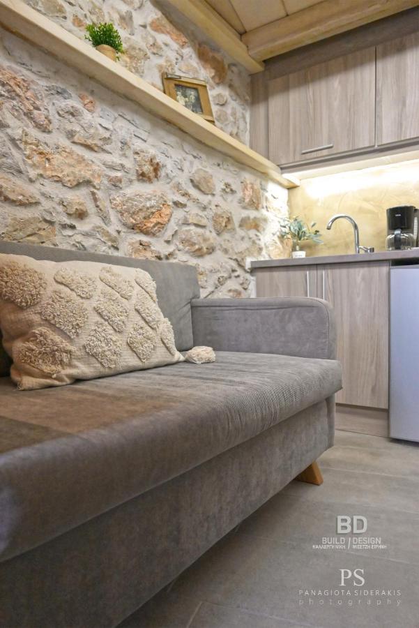 Pyrgos Houses And Restaurant Avgonima ภายนอก รูปภาพ